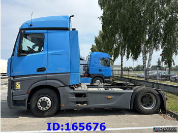 Tractor MERCEDES-BENZ Actros 1843