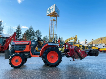 Retroescavadeira KUBOTA
