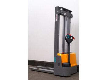 Stacker Jungheinrich EJC M10: foto 2 Stacker Jungheinrich EJC M10: foto 2