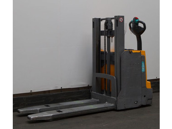 Stacker JUNGHEINRICH EJD