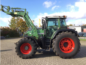 Trator FENDT 820 Vario