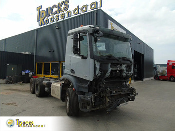 Camião chassi MERCEDES-BENZ Arocs 2640