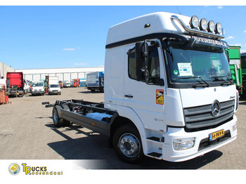 Camião chassi MERCEDES-BENZ Atego 1224