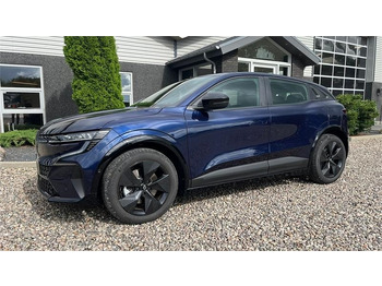 Máquina agrícola RENAULT