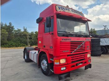 Tractor VOLVO F16