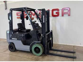 Empilhador NISSAN