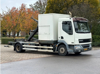 Locação financeira de DAF LF 45 180!! HAAKARM/CONTAINER!!MOBILE WORKSHOP!! DAF LF 45 180!! HAAKARM/CONTAINER!!MOBILE WORKSHOP!!: foto 1