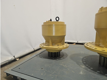 Motor de giro CATERPILLAR