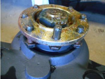 Eixo dianteiro HITACHI