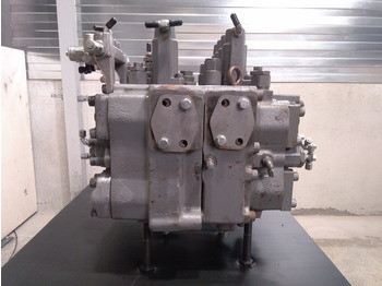 Válvula hidráulica para Máquina de construção Hitachi 4713088: foto 2 Válvula hidráulica para Máquina de construção Hitachi 4713088: foto 2