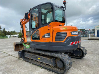 Escavadora de rastos Doosan DX 85 R: foto 2