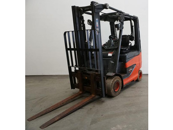 Empilhador elétrico LINDE E20