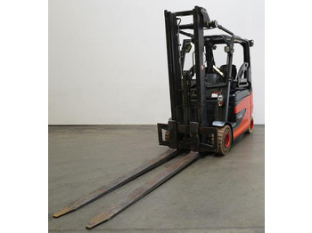 Empilhador elétrico LINDE E25