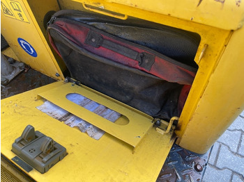 Tombador Yanmar C 30 R: foto 5