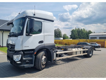 Camião de lona MERCEDES-BENZ Actros 1836