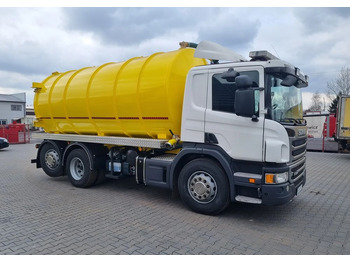 Caminhão de lixo SCANIA P 360