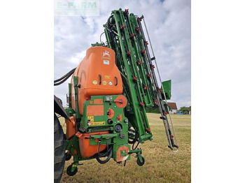 Pulverizador de arrastar AMAZONE