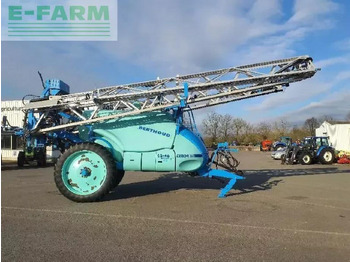 Pulverizador de arrastar BERTHOUD