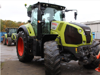 Trator CLAAS Axion 800