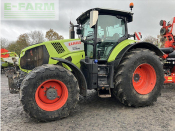 Trator CLAAS Axion 830