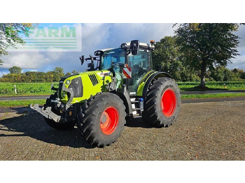 Trator CLAAS Arion 470