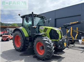 Trator CLAAS Arion 530