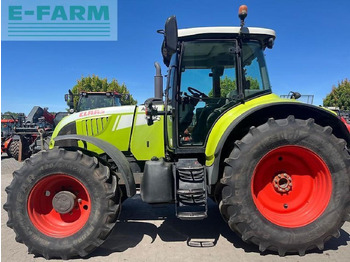 Trator CLAAS Arion 620