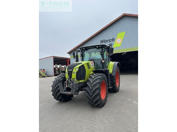Trator CLAAS Arion 630