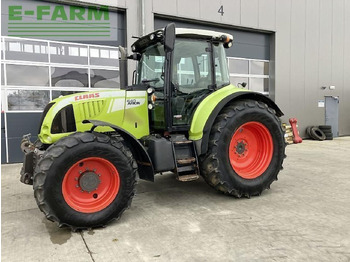 Trator CLAAS Arion 640