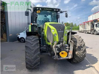 Trator CLAAS Arion 650