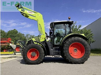 Trator CLAAS Arion 650