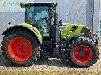 Trator CLAAS Arion 660