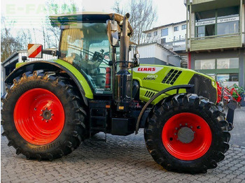 Trator CLAAS Arion 660