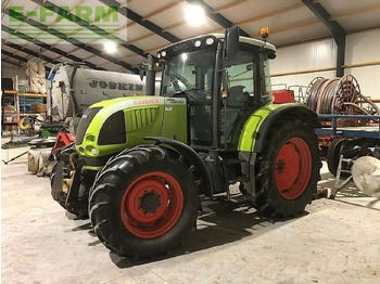 Trator CLAAS