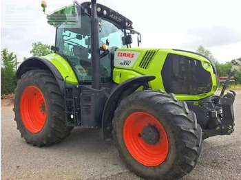 Trator CLAAS Axion 800