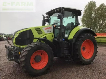 Trator CLAAS Axion 810