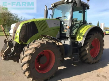 Trator CLAAS Axion 810
