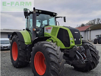 Trator CLAAS Axion 820