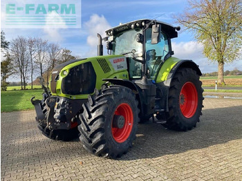 Trator CLAAS Axion 830