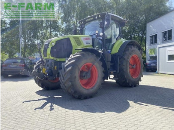 Trator CLAAS Axion 830