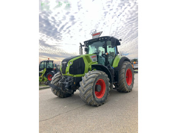 Trator CLAAS Axion 850