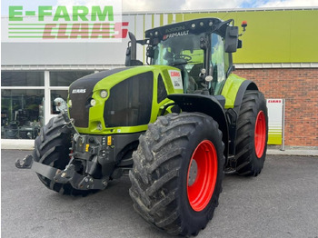 Trator CLAAS Axion 920
