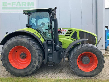 Trator CLAAS Axion 930