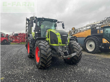 Trator CLAAS Axion 930