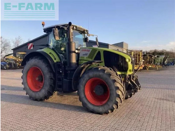 Trator CLAAS Axion 930
