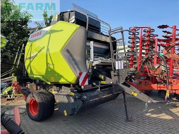 Enfardadeira de fardos quadrados CLAAS