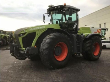 Trator CLAAS Xerion 4000