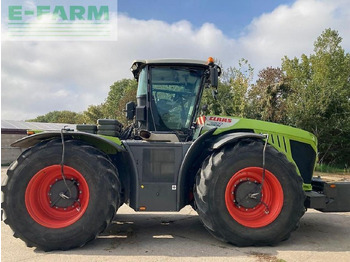 Trator CLAAS Xerion 5000