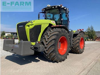 Trator CLAAS Xerion 5000