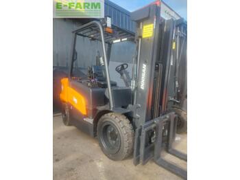 Empilhador DOOSAN